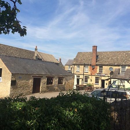 The Swan Hotel Eynsham Exterior foto